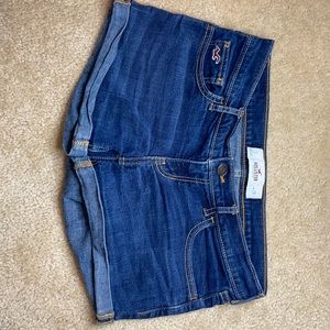 Women’s Hollister shorts